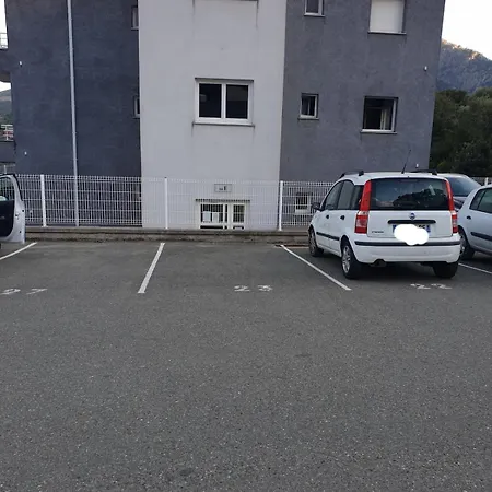 Apartment In Recent *